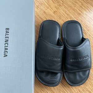 Balenciaga leather Velcro slippers 40